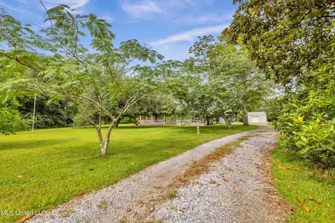 16609 Old River Rd, Vancleave, MS 39565 photo 4