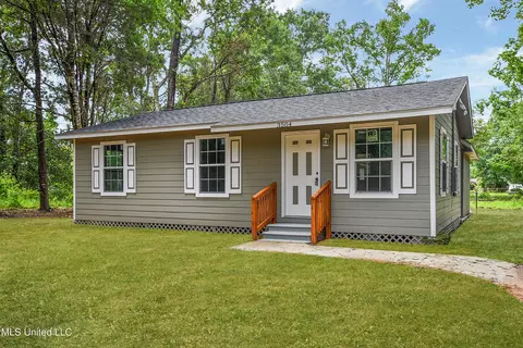 3504 Lundy Williams Rd, Moss Point, MS 39562