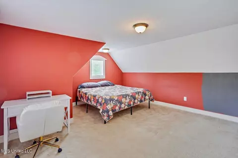 Bedroom - 355 Louise Ln, Brandon, MS 39042 photo 4 of 4