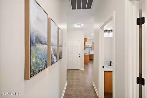 Entry Way - 935 Frisky Dr, Brandon, MS 39047 photo 2 of 2