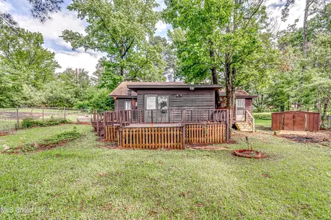 Exterior - 207 W Dewey Camp Dr, Florence, MS 39073 photo 5 of 7