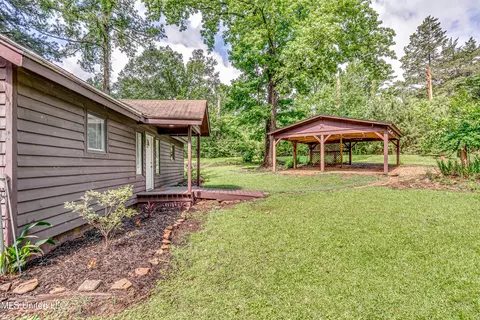 Exterior - 207 W Dewey Camp Dr, Florence, MS 39073 photo 6 of 7