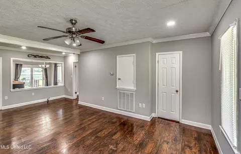 Living - 207 W Dewey Camp Dr, Florence, MS 39073 photo 4 of 6