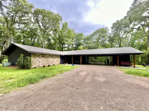 26060 Us-51, Crystal Springs, MS 39059