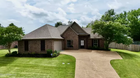 172 Lakeway Dr, Madison, MS 39110