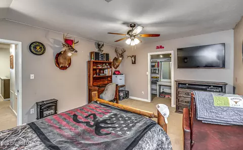 Bedroom - 4661 Wildwood Rd, Benton, MS 39039 photo 4 of 10