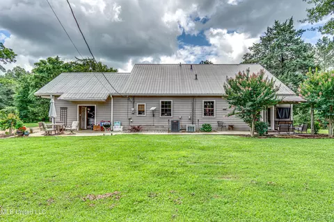 Exterior - 4661 Wildwood Rd, Benton, MS 39039 photo 13 of 15
