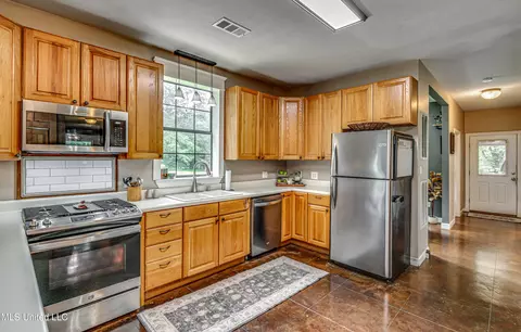 Kitchen - 4661 Wildwood Rd, Benton, MS 39039 photo 1 of 2