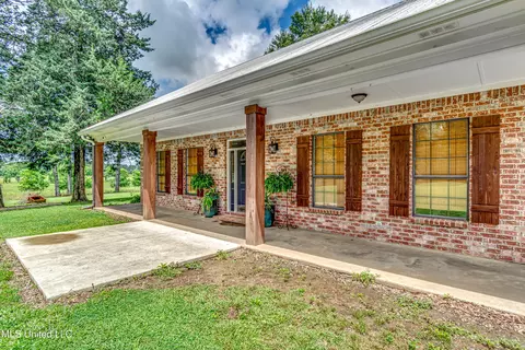 Exterior - 4661 Wildwood Rd, Benton, MS 39039 photo 8 of 15