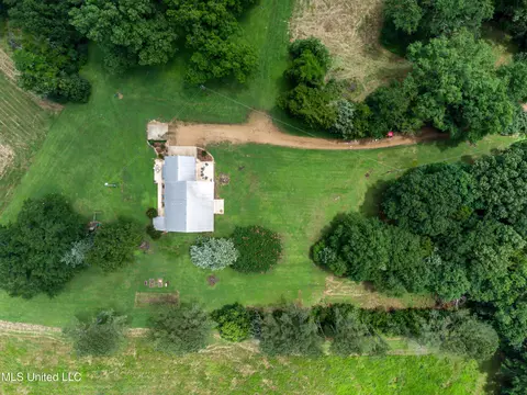 Exterior - 4661 Wildwood Rd, Benton, MS 39039 photo 3 of 15