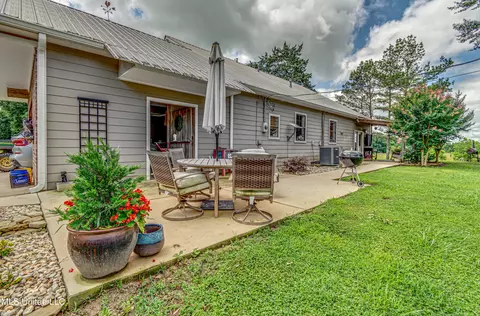 Exterior - 4661 Wildwood Rd, Benton, MS 39039 photo 14 of 15