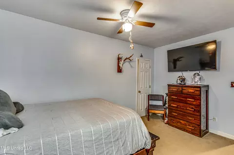 Bedroom - 4661 Wildwood Rd, Benton, MS 39039 photo 7 of 10