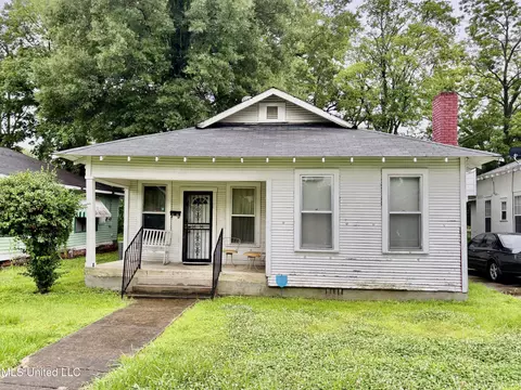 1205 Leflore Ave, Greenwood, MS 38930