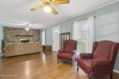 201 Poplar St, Florence, MS 39073 photo 8