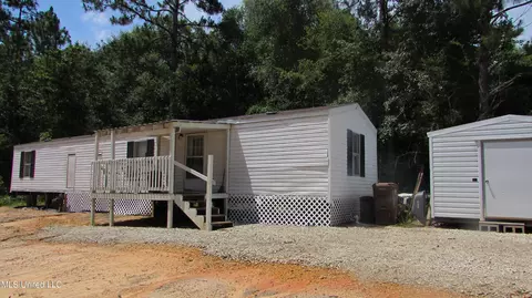 19395 Crestwick St, Saucier, MS 39574