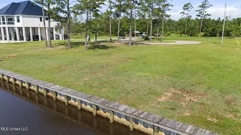 1434 Hanakealoha Pl, Diamondhead, MS 39525 photo 5