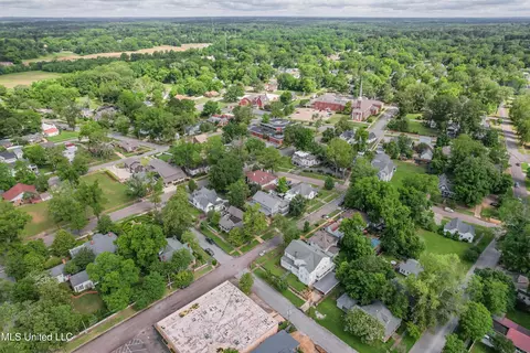 View/Area - 905 Franklin St, Corinth, MS 38834 photo 3 of 4