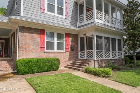 Exterior - 905 Franklin St, Corinth, MS 38834 photo 5 of 16