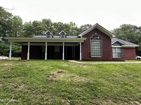 90 Vance Cv, Byhalia, MS 38611