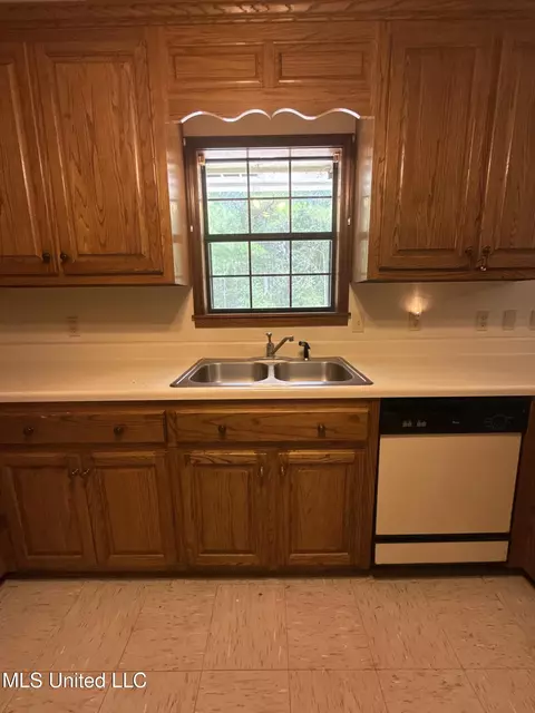 Kitchen - 12 Minerva Rd, Kilmichael, MS 39747 photo 3 of 7