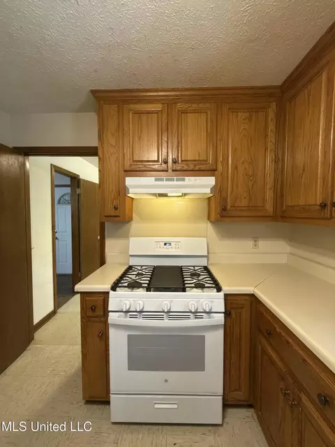 Kitchen - 12 Minerva Rd, Kilmichael, MS 39747 photo 4 of 7