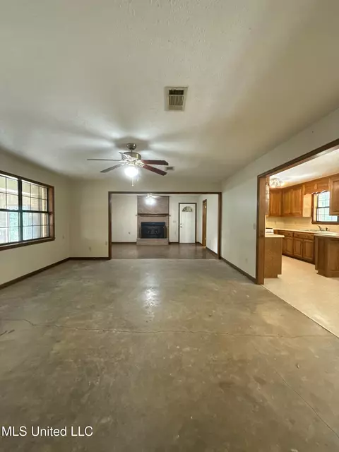 Living - 12 Minerva Rd, Kilmichael, MS 39747 photo 7 of 8