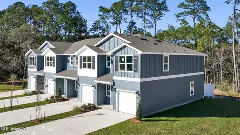 12272 Frazier Ln, Gulfport, MS 39503