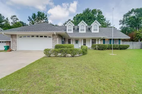 696 Aukai Pl, Diamondhead, MS 39525