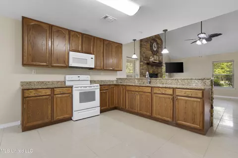 24031 Old River Rd, Vancleave, MS 39565 photo 11