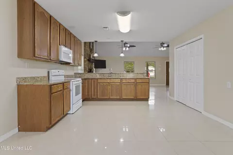 24031 Old River Rd, Vancleave, MS 39565 photo 10