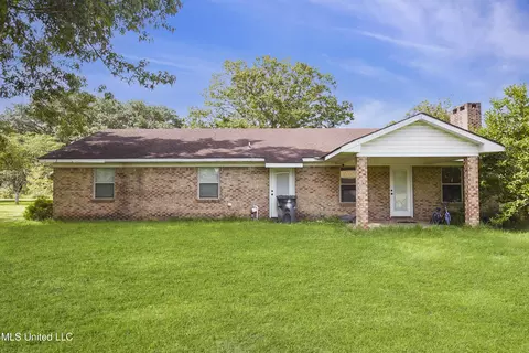 Exterior - 7520 Ogborn Dr, Moss Point, MS 39562 photo 2 of 3