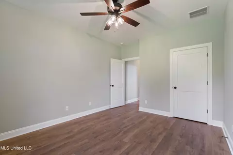 Bedroom - 1590 Ashtons Ln, Hernando, MS 38632 photo 1 of 4