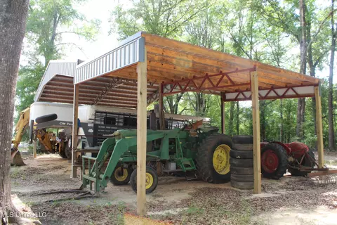 Exterior - 14270 Hwy 98, Lucedale, MS 39452 photo 3 of 5