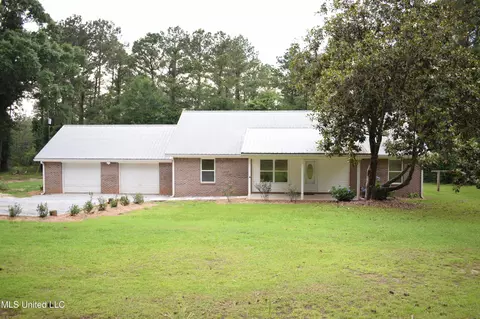 118 John Luke Mizell Rd, Lucedale, MS 39452