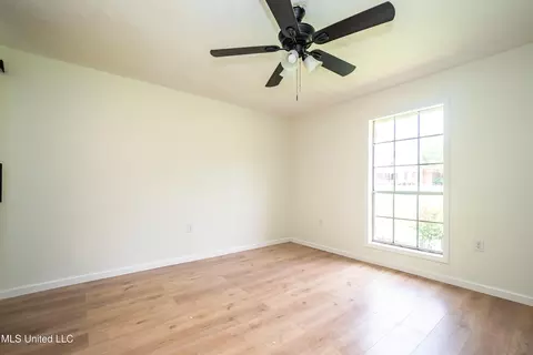 Bedroom - 18 Crossgates Dr, Brandon, MS 39042 photo 1 of 4