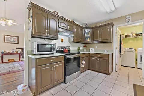 Kitchen - 6814 Tanner Williams Rd, Lucedale, MS 39452 photo 1 of 1