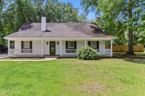 6814 Tanner Williams Rd, Lucedale, MS 39452