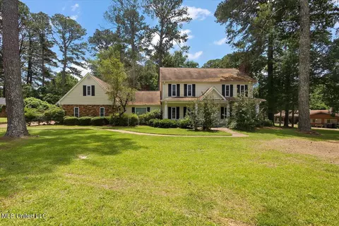 5123 Forest Hill Rd, Byram, MS 39272