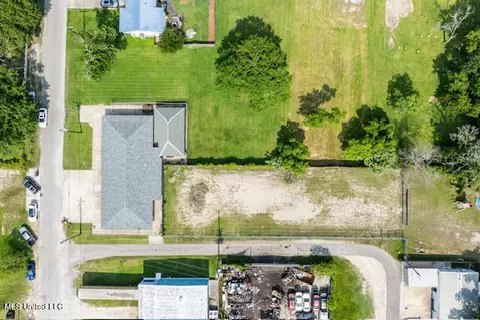 View/Area - 281 7 Th St, Biloxi, MS 39530 photo 1 of 6
