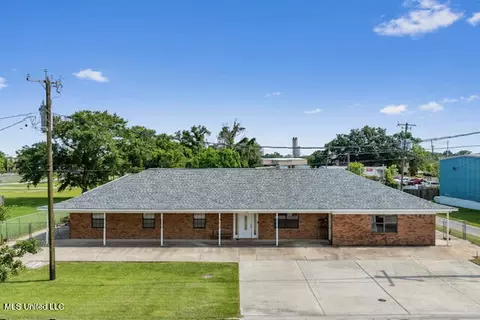 Other - 281 7 Th St, Biloxi, MS 39530 photo 2 of 8