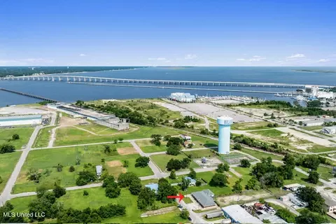 View/Area - 281 7 Th St, Biloxi, MS 39530 photo 4 of 6