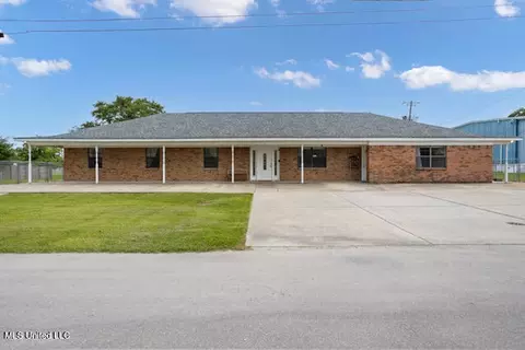 281 7 Th St, Biloxi, MS 39530