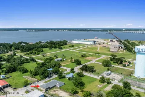 View/Area - 281 7 Th St, Biloxi, MS 39530 photo 2 of 6
