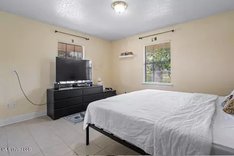 Bedroom - 281 7 Th St, Biloxi, MS 39530 photo 2 of 3
