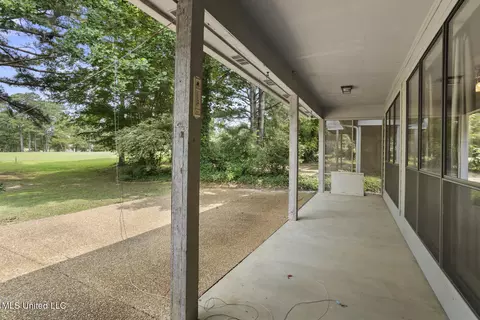 Exterior - 415 Spike Rdg, Canton, MS 39046 photo 2 of 6