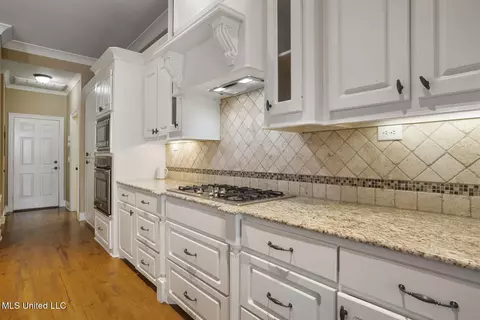 528 Willow Valley Cir, Brandon, MS 39047 photo 9
