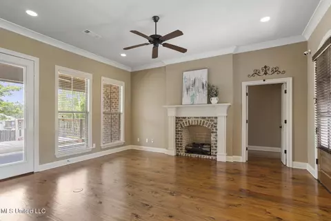 528 Willow Valley Cir, Brandon, MS 39047 photo 3