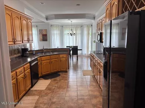 220 Forked Creek Pkwy, Hernando, MS 38632 photo 4