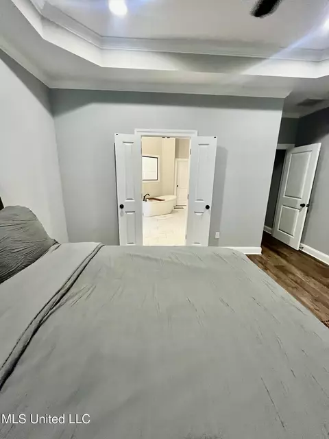 Bedroom - 8619 Williamson Dr, Olive Branch, MS 38654 photo 4 of 4