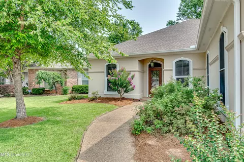 618 N Harbor Dr, Brandon, MS 39047 photo 2